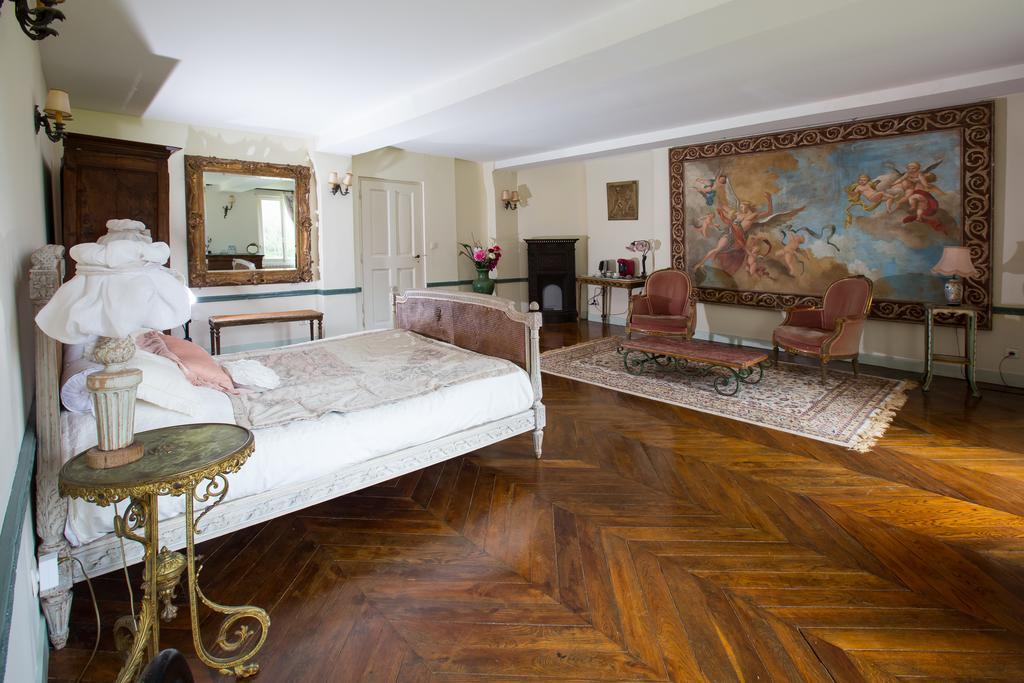 Chateau De La Madeleine Bed & Breakfast Pressagny l'Orgueilleux Exterior photo
