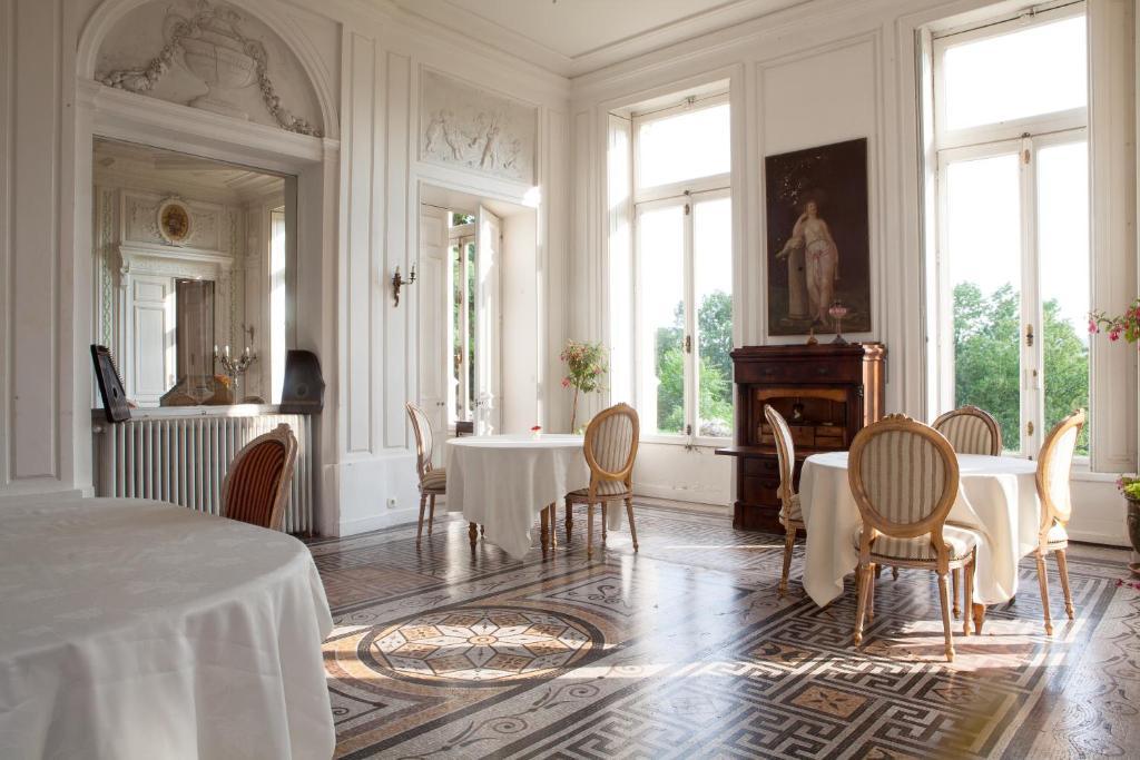 Chateau De La Madeleine Bed & Breakfast Pressagny l'Orgueilleux Exterior photo